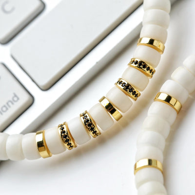 Natural Black & White Bodhi Bracelet – Handmade Spiritual Jewelry