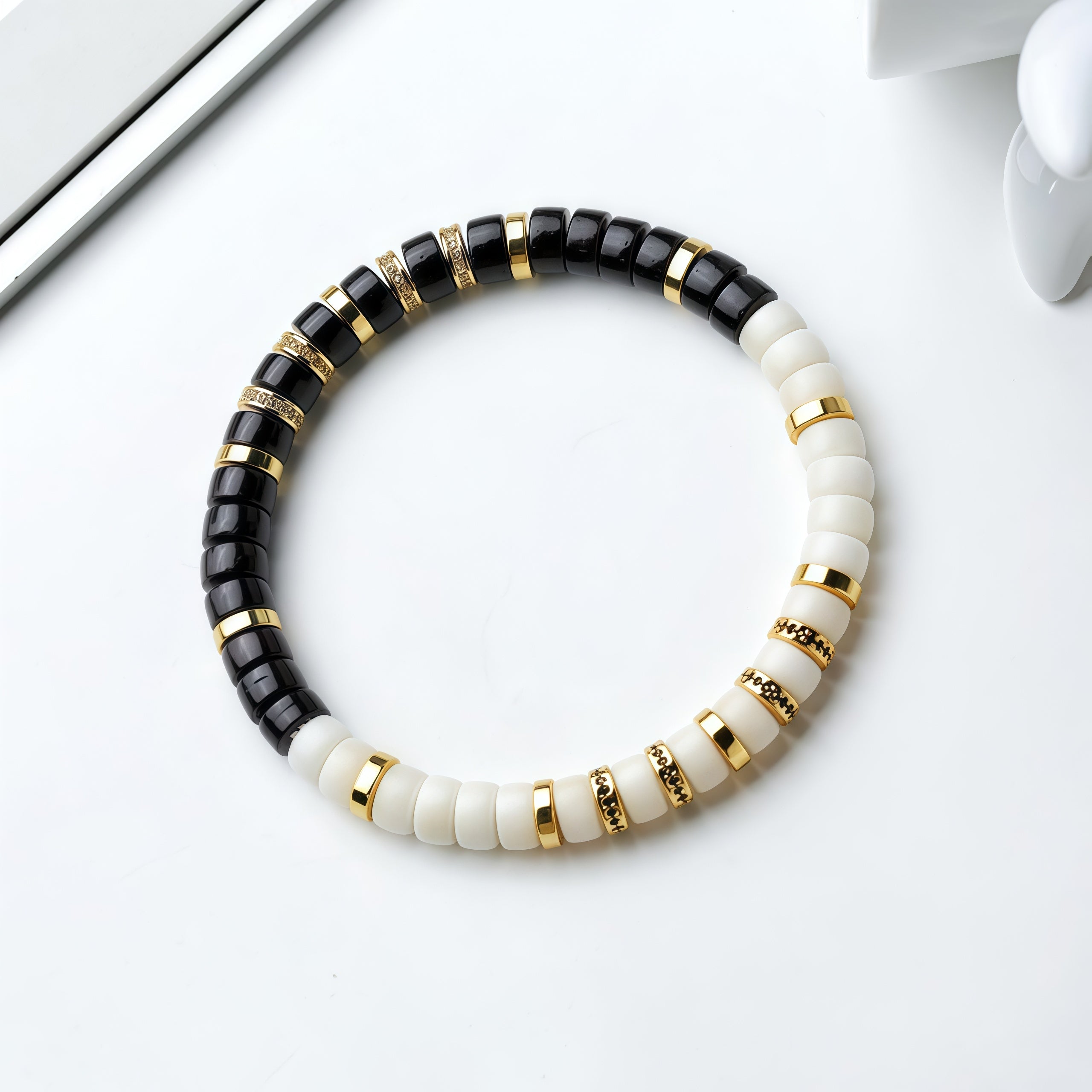 Natural Black & White Bodhi Bracelet – Handmade Spiritual Jewelry