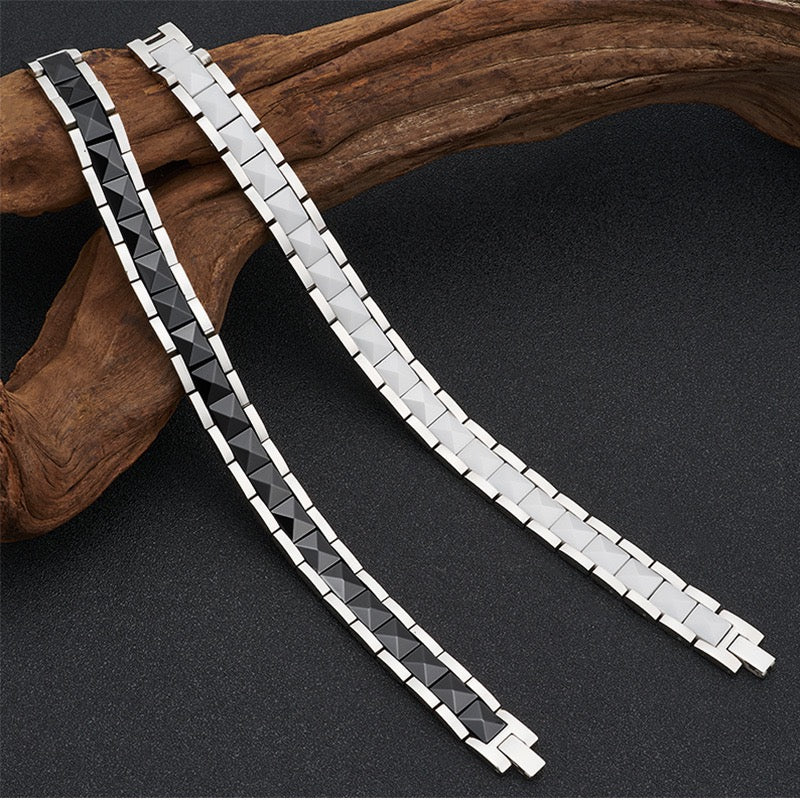 Pulsera de cerámica en blanco y negro