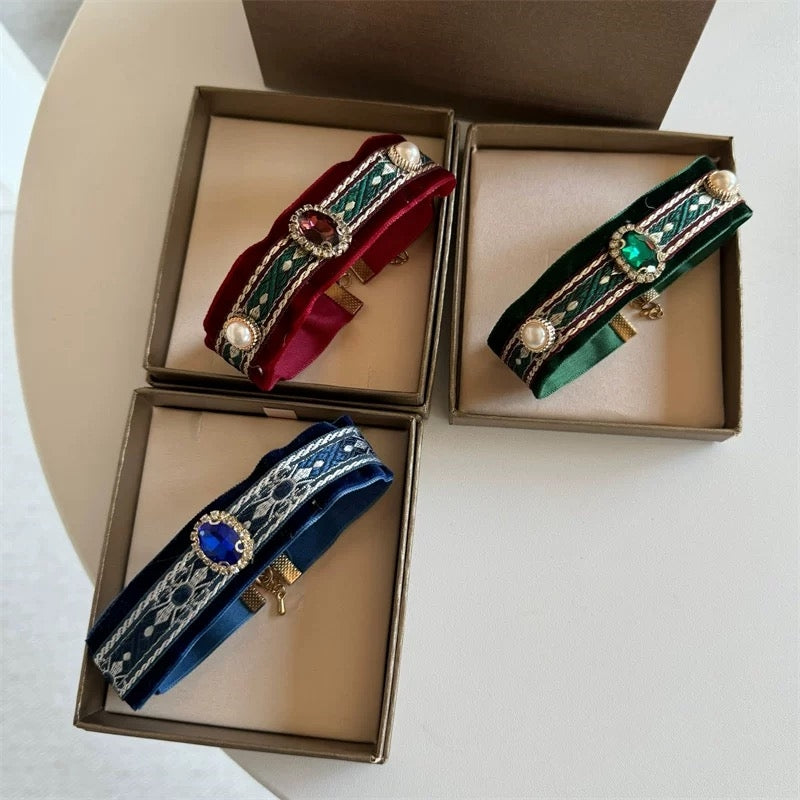 Elegant Velvet Pet Collar
