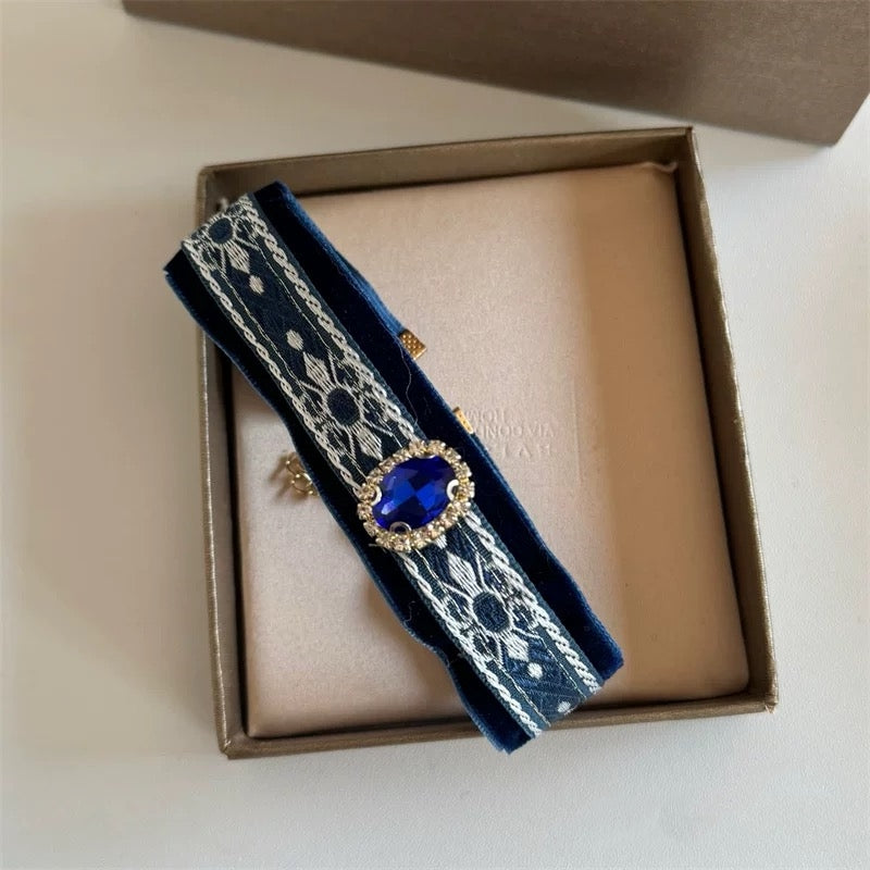 Elegant Velvet Pet Collar