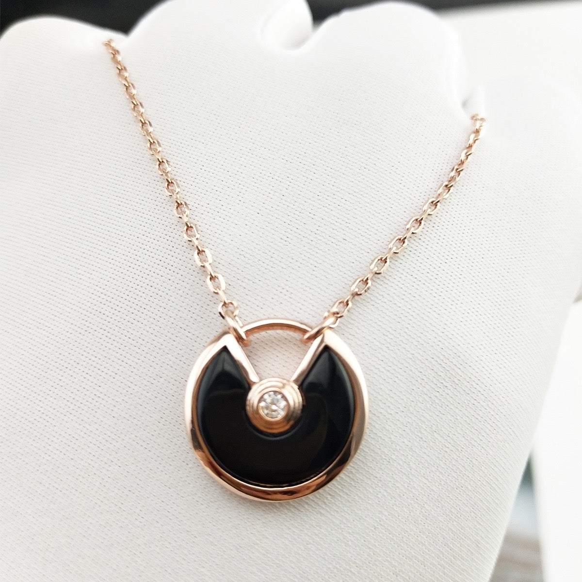 Exquisite 18K Gold-Plated Amulet Charm Pendant Necklace for Women